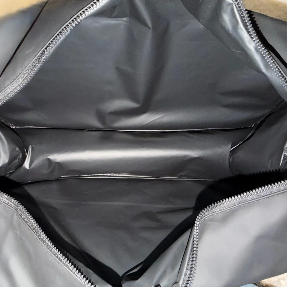 ⚡️Versace Black and White Duffel Bag⚡️ - Picture 6 of 7